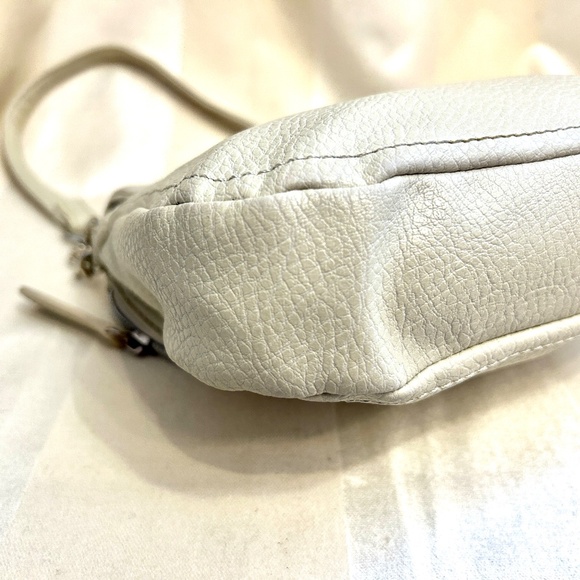 Kenneth Cole Cross Body Bag - Picture 4 of 7